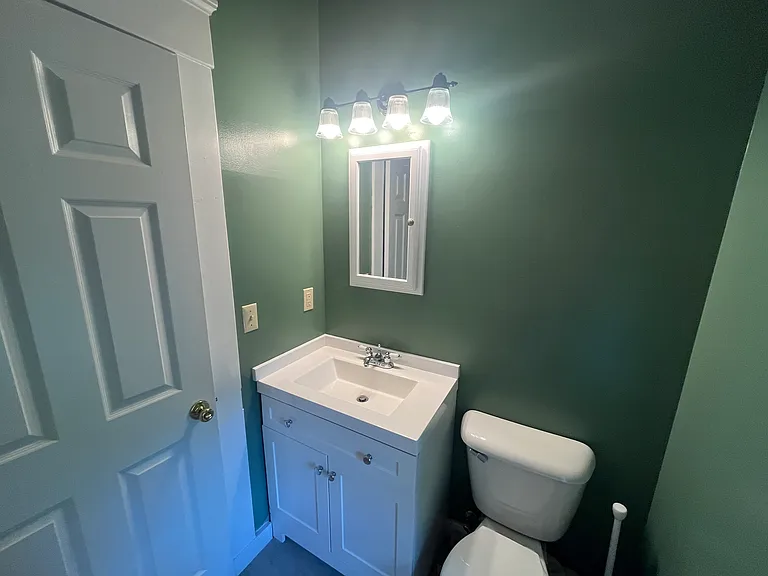 819 Philadelphia St — Photo 13
