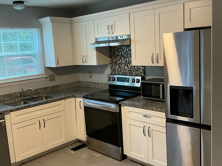 6103 Cobblestone Ct — Photo 2