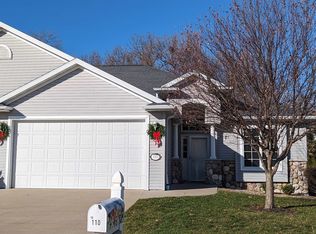 110 Regent Pl, Neenah, WI 54956