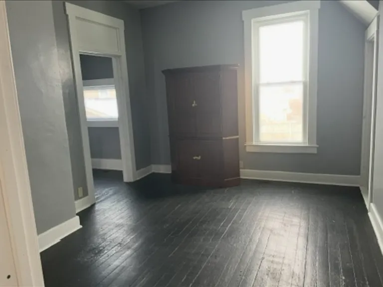 121 N Russell St #2A — Photo 7