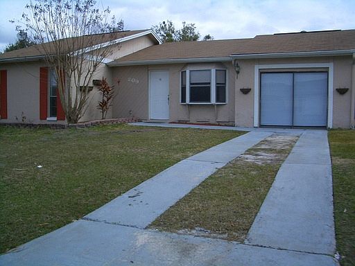1st image of 209 Dahlia Dr