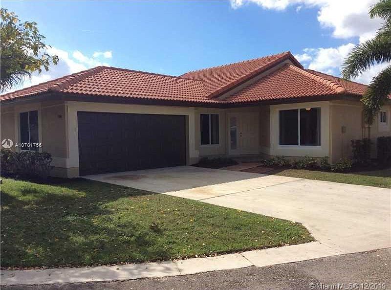 1st image of 946 NW 104th Ln #946
