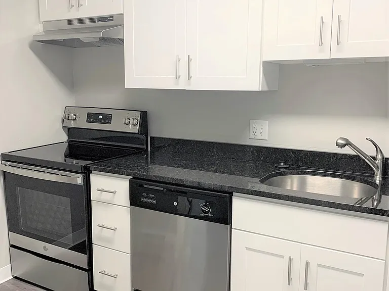 Yarmouth Pointe Apartment Homes — Photo 67