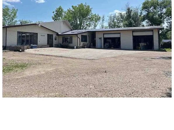 7035 Aa2 Dr, Wolf Point, MT 59201