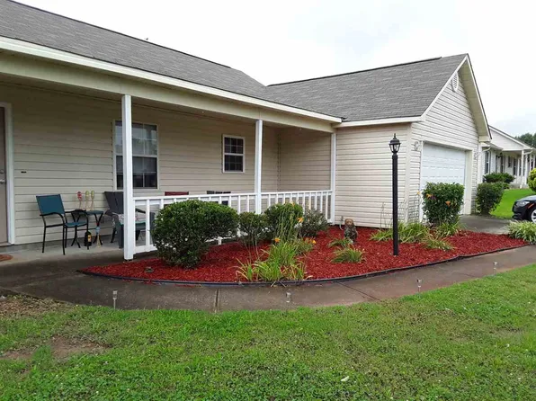 128 Darin Dr, Byron, GA 31008