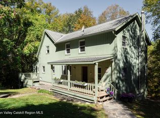 72 Old Farm Rd, Rhinebeck, NY 12572