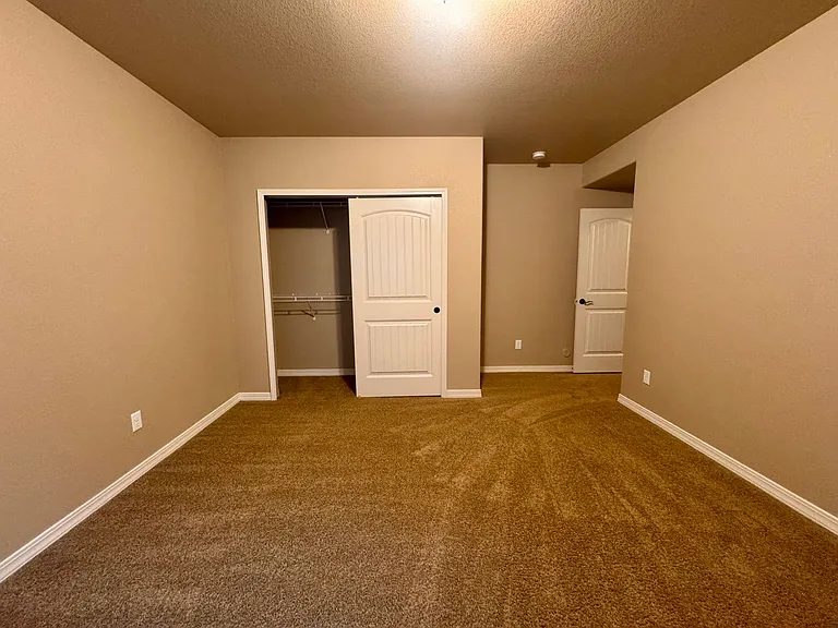 8475 Glen Carriage Grv — Photo 34