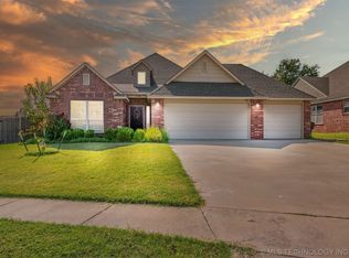 6908 N 123rd East Ave, Owasso, OK 74055