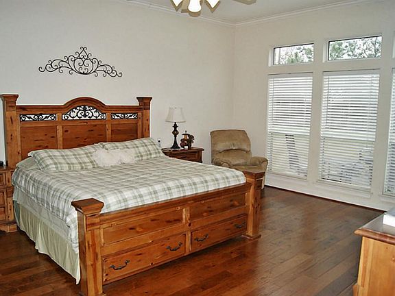 4th image of 2802 Harvest Hill Ct