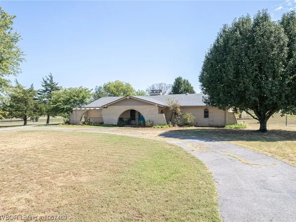 20694 S Ash St, Spiro, OK 74959