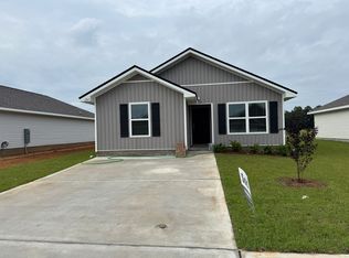 6365 Firefly Dr, Milton, FL 32583