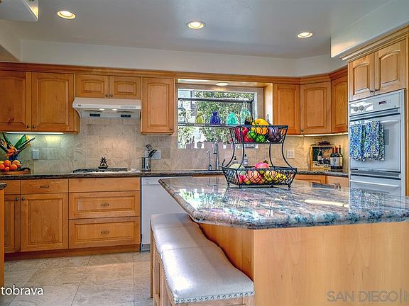 5th image of 111 Vallarta Ct