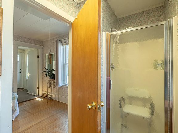 3rd image of 259 Grove St #1