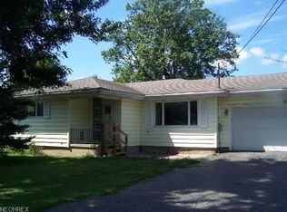 220 Earl Dr, Warren, OH
