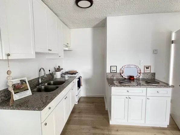 10341 Zelzah Ave, Porter Ranch, CA