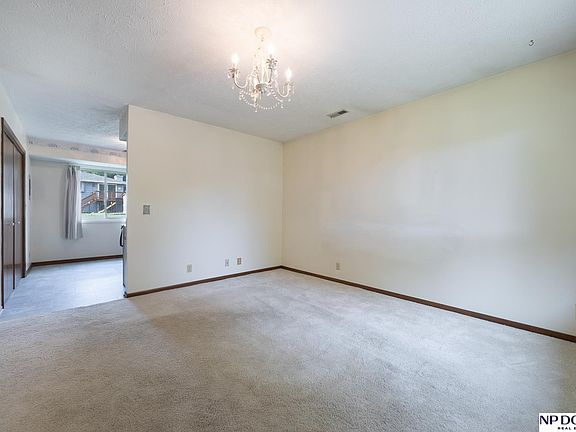 5th image of 2317 W Washington St
