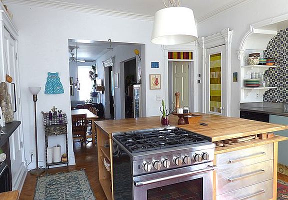 5th image of 576 Park Pl #2