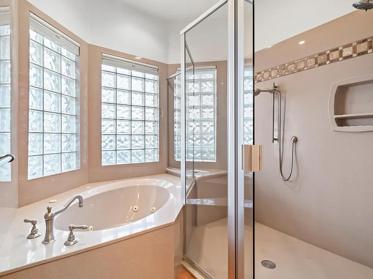 5480 W Sharpshooter Ct — Photo 43