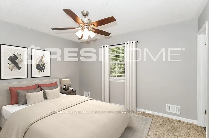 403 River Chase Dr — Photo 8