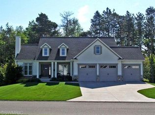 75 Crosswind Dr, Holland, MI 49424