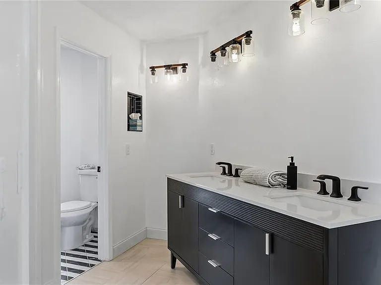 182 Pinewood Cir — Photo 15