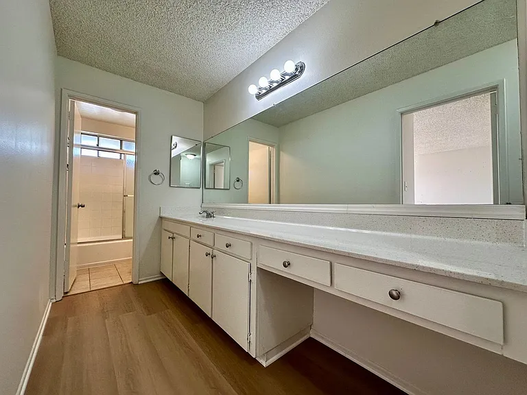4141 Rosecrans Ave — Photo 3