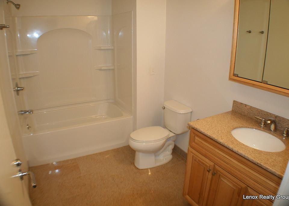 1st image of 501 Roosevelt Ave Unit 205