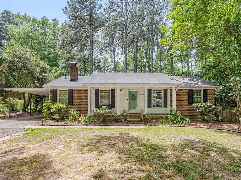 409 Northclift Dr — Photo 1