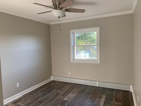 3rd image of 564 Estate Ln #22-4