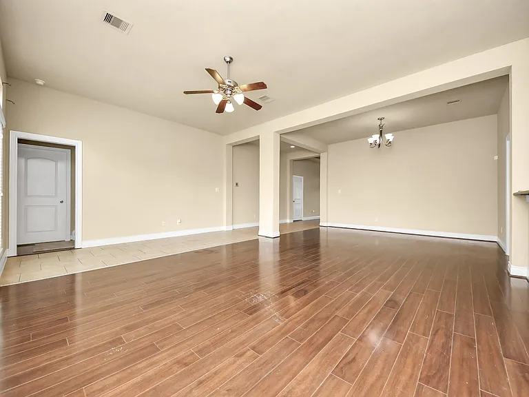 5315 Troutline Ln — Photo 5