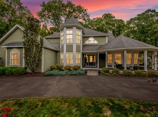 93 Hattertown Rd, Newtown, CT 06470