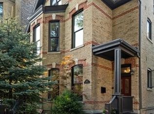 640 W Melrose St, Chicago, IL 60657