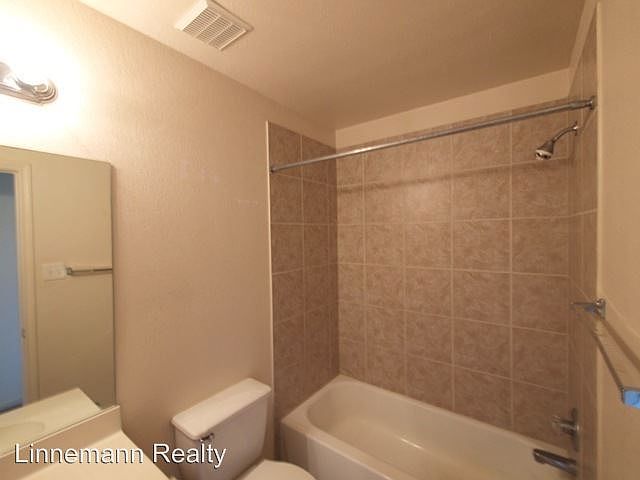 1st image of 1509 Nicholas Cir APT B