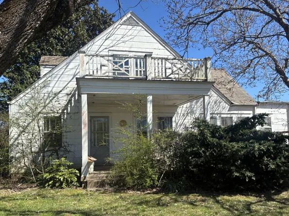 456 S Military St, Loretto, TN 38469