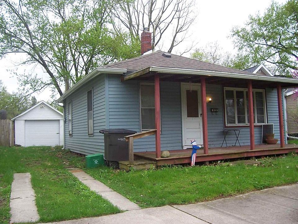 2nd image of 1039 Taylor St