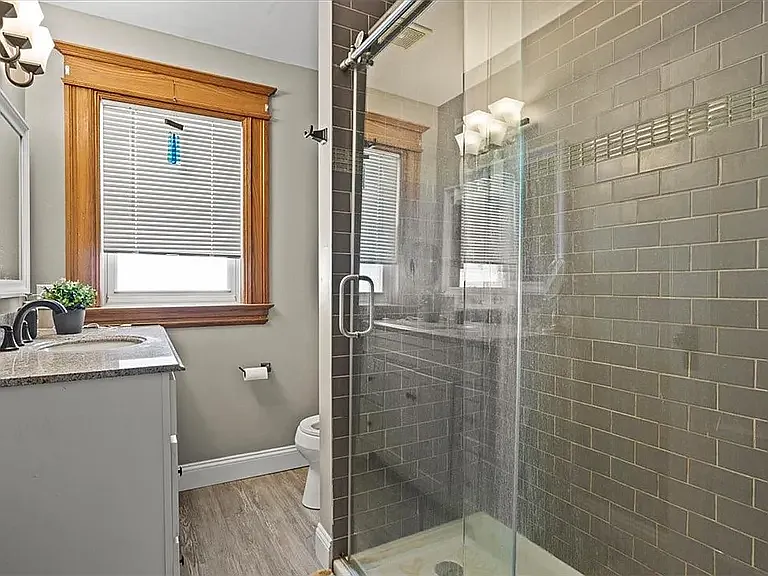 31 Homer St #2 — Photo 12