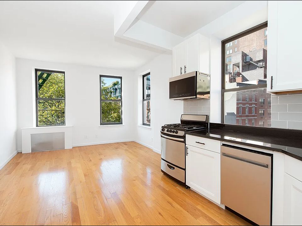1st image of 214 Mulberry St APT 4B