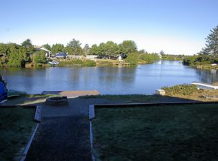 280 S Razor Clam Dr SW, Ocean Shores, WA 98569