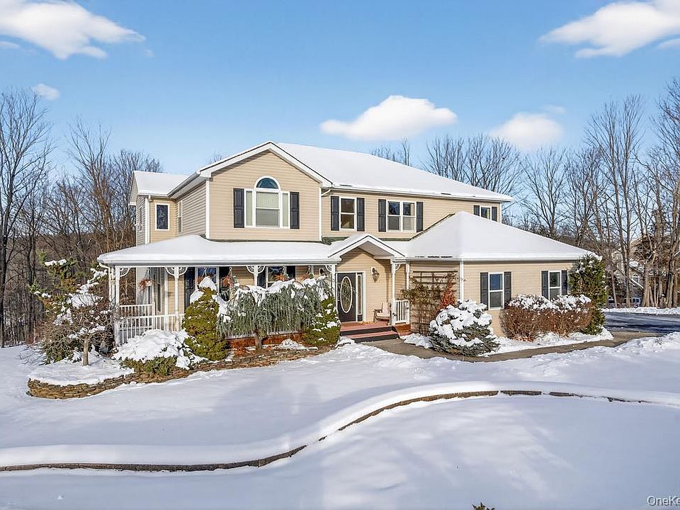 1st image of 9 Country Woods Drive