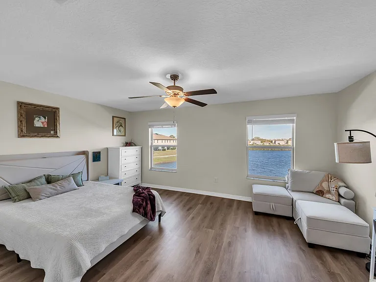 736 Royal Empress Dr — Photo 15