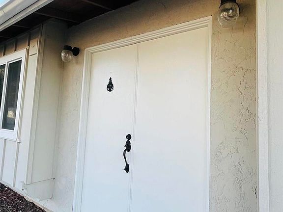 2nd image of 2554 Calle Serena