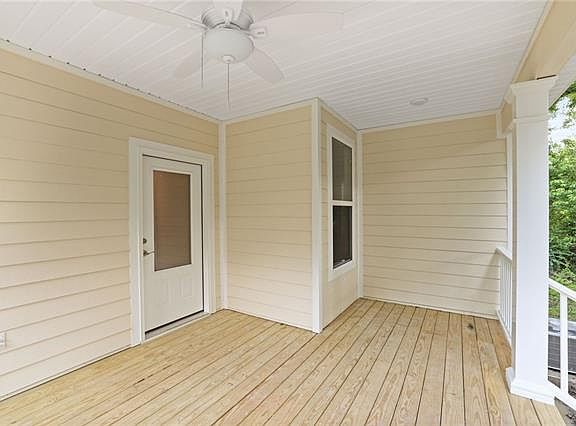 5th image of 107 E Stanley St