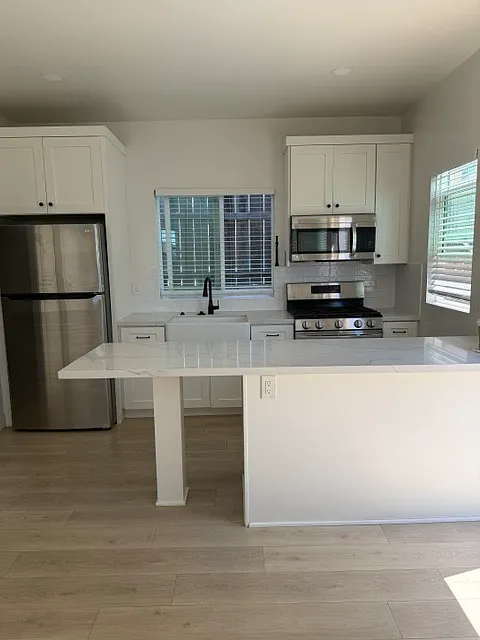 1 bed, $2,250 — Photo 4