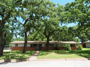 1431 Brazos St, Graham, TX 76450