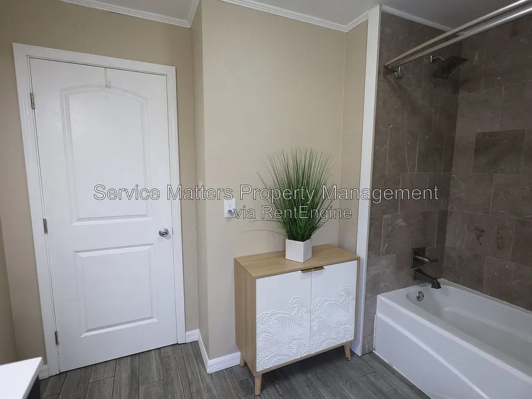 8184 Excelsior Dr — Photo 11