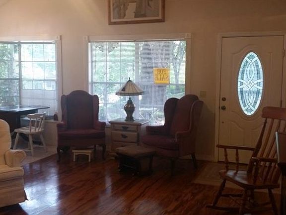 4th image of 3732 Albion Ct