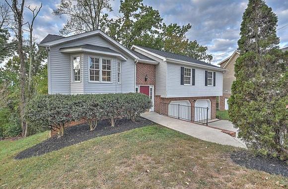 1st image of 2309 Louita Ave