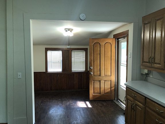 Dining room/front door