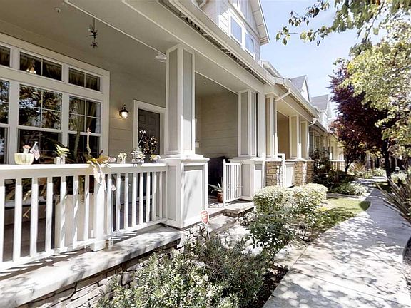 2nd image of 351 Destino Cir