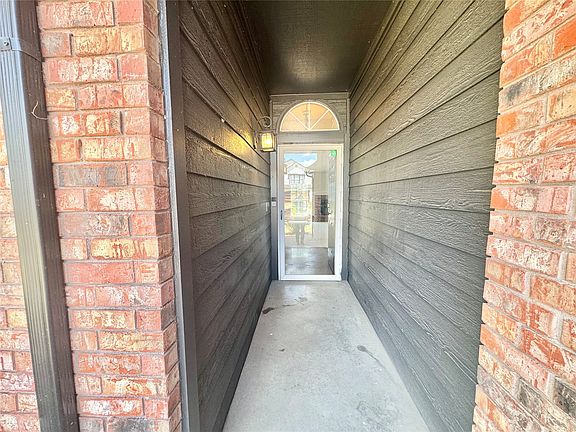 2nd image of 9216 E 97th Pl